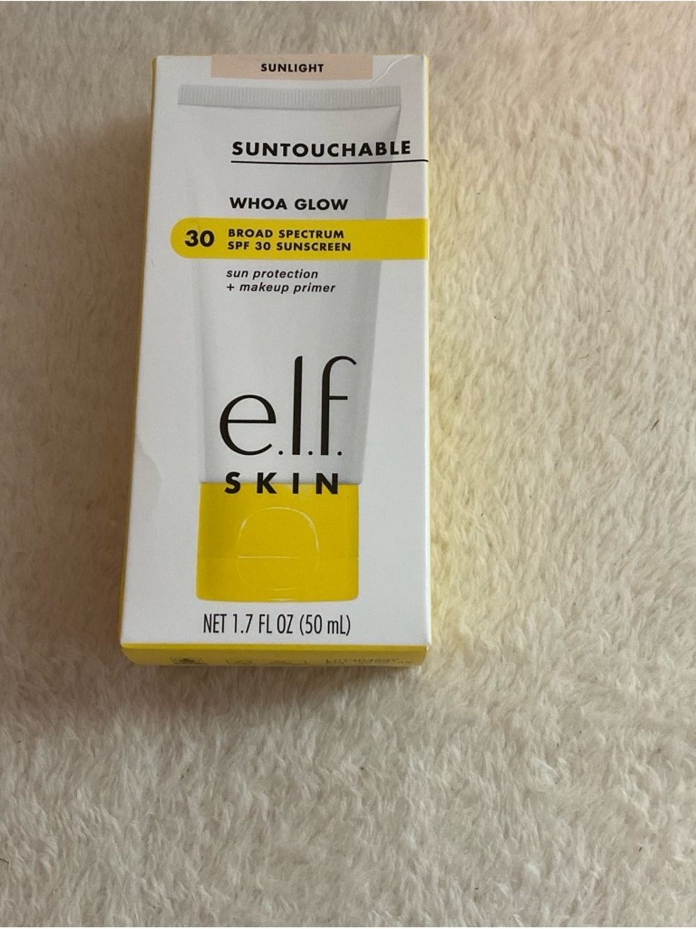 e.l.f. Skin Suntouchable Whoa Glow SPF 30 Sunscreen Primer - White & Yellow